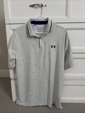 Under Armour Men’s Light Gray Polo with Navy & Lime Dot Print